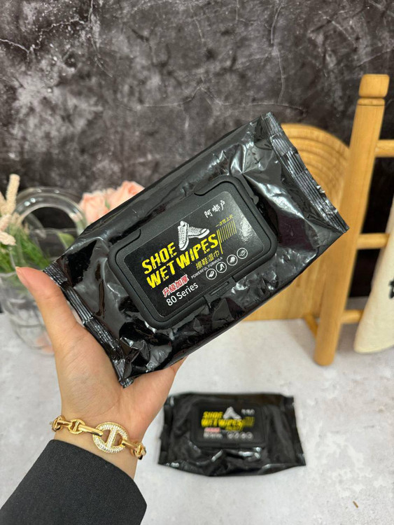 خرید آنلاین دستمال مرطوب تمیزکننده کفشهای چرمی و کتونی